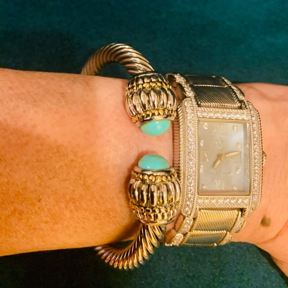 Stunning Rhodium-plated Chrome Cable Bangle with Turquoise Stones - Picture 2 of 6